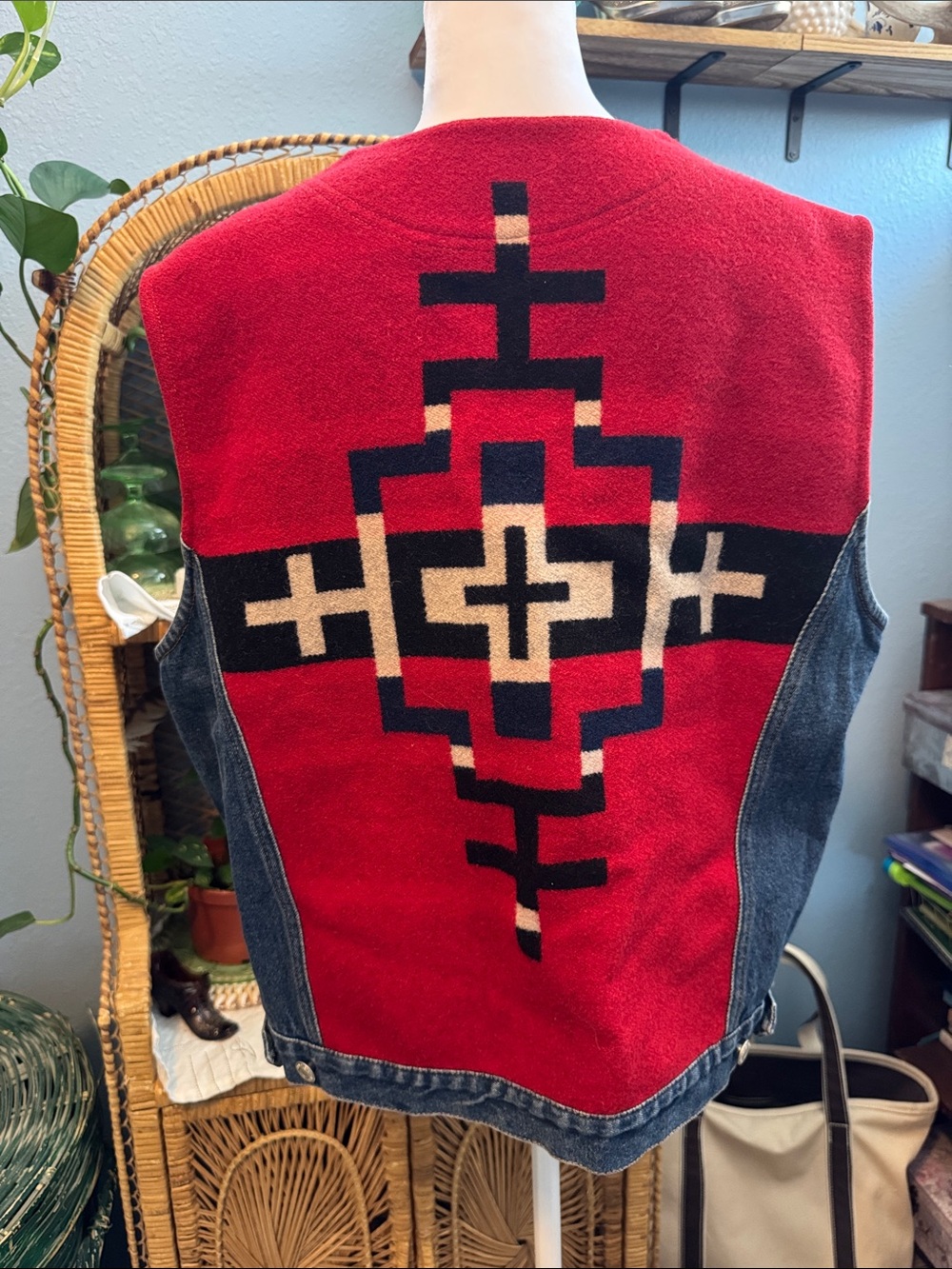 EUC VTG Pendleton Denim Wool Blanket Back Vest Southwestern Aztec Size XL